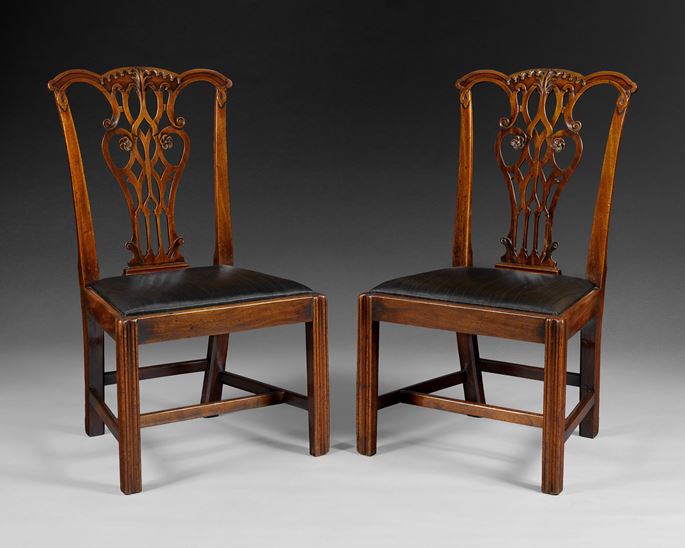 A PAIR OF GEORGE III CHIPPENDALE CARVED MAHOGANY SIDE CHAIRS | MasterArt